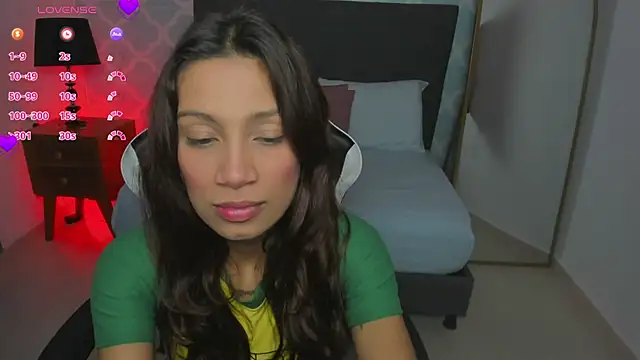 cora 22 online show from September 19, 2025, 1:15 pm