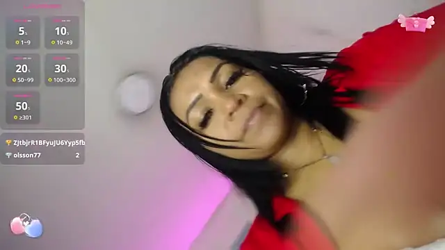 Snapshot of louise_nails chatting on February 23, 2025, 12:48 pm louise nails online show from February 23, 2025, 12:48 pm