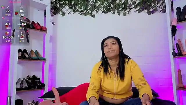 louise nails online show from April 11, 2026, 1:15 pm