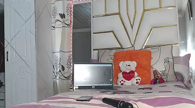 Snapshot of SexyyNana chatting on March 9, 2025, 7:34 am SexyyNana online show from March 9, 2025, 7:34 am