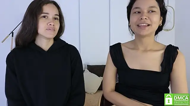 Snapshot of sexychanell_18 chatting on October 25, 2025, 1:12 pm sexychanell 18 online show from October 25, 2025, 1:12 pm