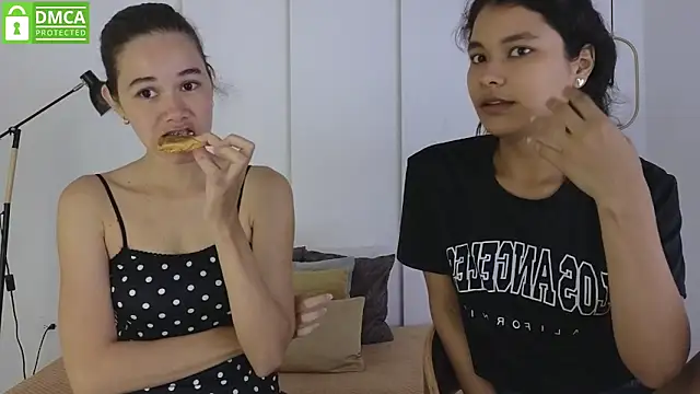 sexychanell 18 online show from March 31, 2026, 1:24 pm