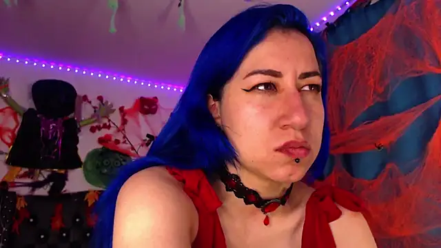 pussytight pervert online show from October 8, 2025, 10:43 pm