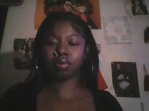 Snapshot of TinyBlazian901 chatting on March 21, 2025, 12:18 am TinyBlazian901 online show from March 21, 2025, 12:18 am