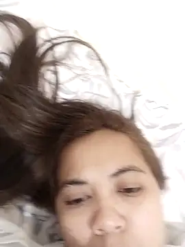 xTheLastVIRGINx online show from April 19, 2026, 7:38 pm