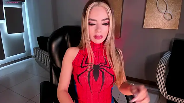 JuanitaClay online show from October 31, 2025, 12:35 pm