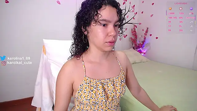 Karolina 1 online show from November 7, 2025, 1:15 pm