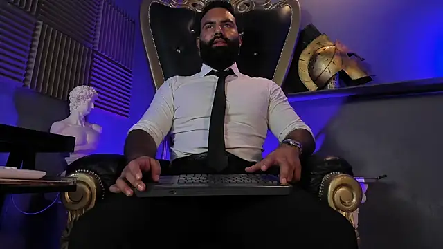 Snapshot of BeardAndrew chatting on November 7, 2025, 1:32 am BeardAndrew online show from November 7, 2025, 1:32 am