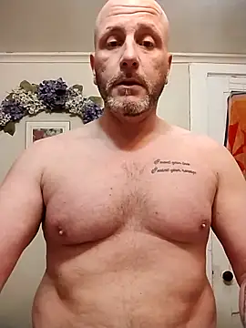 Snapshot of ShaneJames11 chatting on February 1, 2026, 2:32 am ShaneJames11 online show from February 1, 2026, 2:32 am