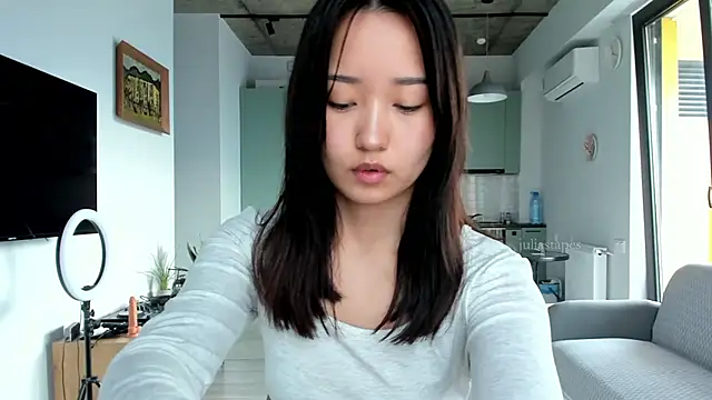 Snapshot of julias_tapes chatting on January 25, 2025, 8:42 am julias tapes online show from January 25, 2025, 8:42 am