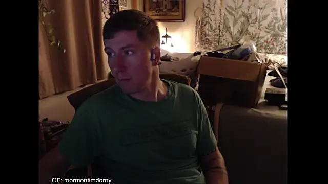 MormonPineapples online show from November 14, 2025, 4:38 am