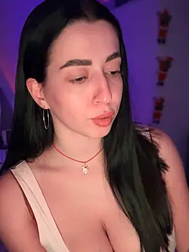 Emylia online show from January 8, 2025, 11:19 pm