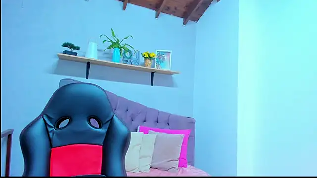 Gretta Queen online show from March 27, 2026, 7:15 pm