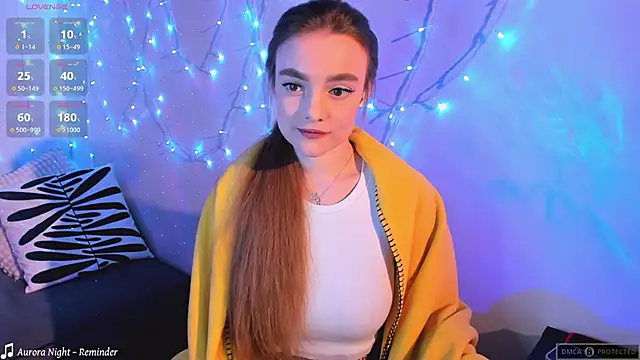 xwiuiwx online show from February 25, 2025, 10:53 pm