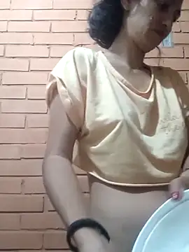 valeriaswang Lucas online show from October 15, 2025, 12:57 pm