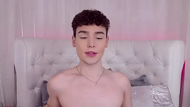 Snapshot of RobbyCharming chatting on September 24, 2025, 3:57 am RobbyCharming online show from September 24, 2025, 3:57 am