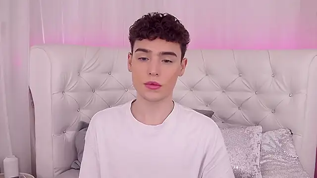 Snapshot of RobbyCharming chatting on September 13, 2025, 3:39 am RobbyCharming online show from September 13, 2025, 3:39 am