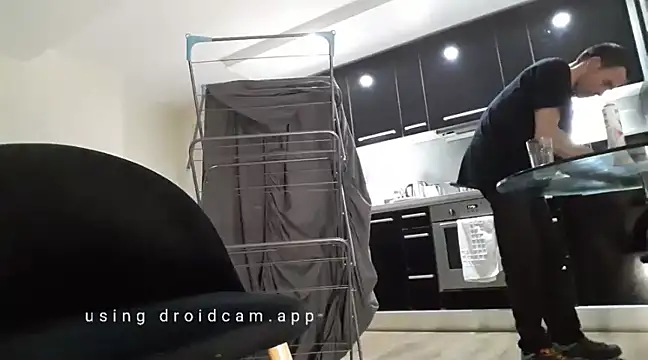 uk-bobbie-uk online show from February 21, 2025, 5:42 pm