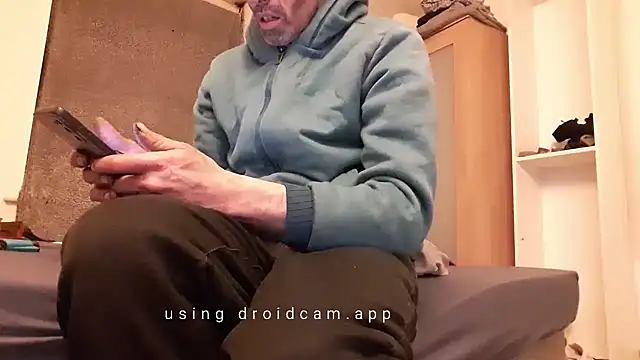 uk-bobbie-uk online show from February 11, 2025, 11:33 pm