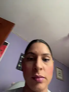 charlotte stevenss  online show from November 24, 2025, 2:39 pm