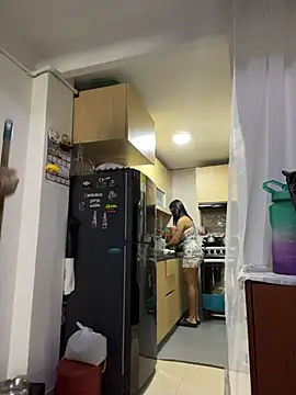 charlotte stevenss  online show from November 14, 2025, 1:26 pm