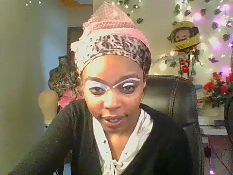 Snapshot of Anaconda2350 chatting on April 21, 2026, 8:32 am Anaconda2350 online show from April 21, 2026, 8:32 am