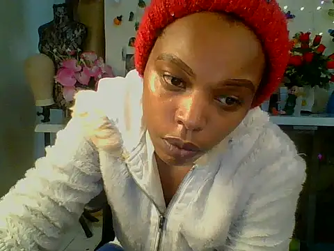Snapshot of Anaconda2350 chatting on April 15, 2026, 7:03 am Anaconda2350 online show from April 15, 2026, 7:03 am