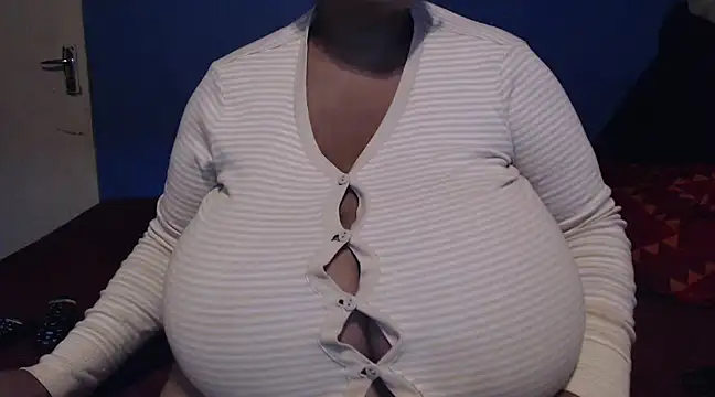CUTEFIRMMELONSS online show from March 6, 2025, 9:20 pm