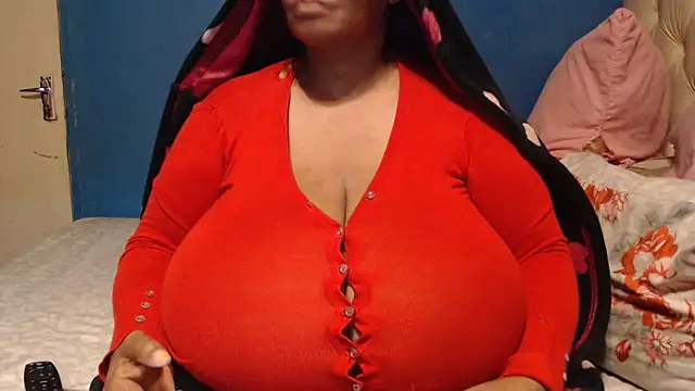 CUTEFIRMMELONSS online show from October 16, 2025, 8:28 pm