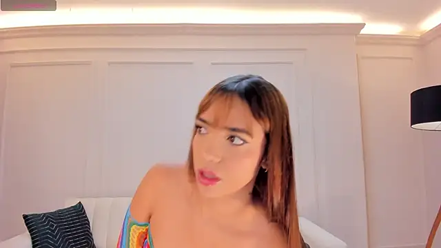 Snapshot of MariamRivera_ chatting on March 9, 2025, 11:46 pm MariamRivera online show from March 9, 2025, 11:46 pm