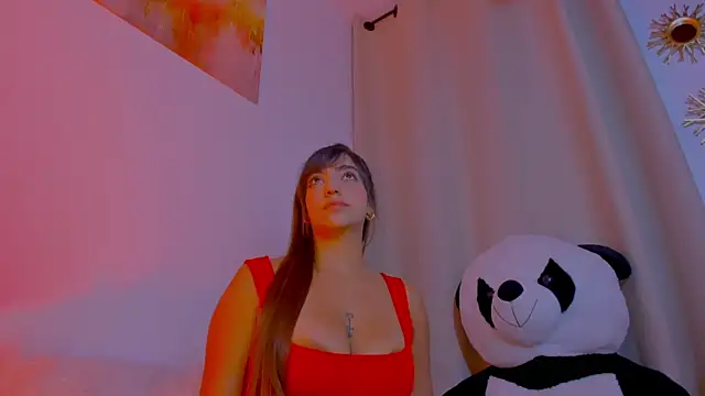 Snapshot of MariamRivera_ chatting on February 15, 2026, 2:12 am MariamRivera online show from February 15, 2026, 2:12 am