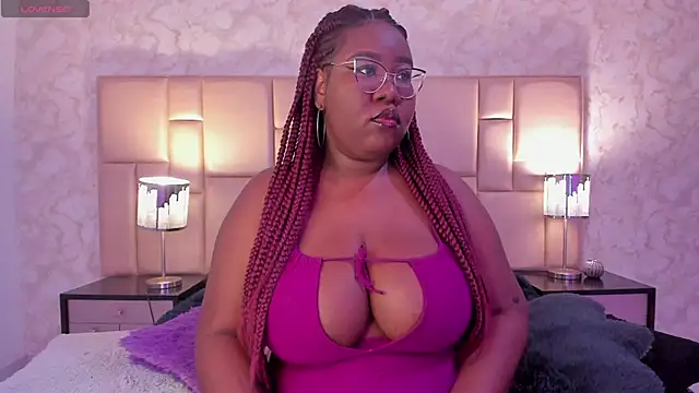 Darnellqueen online show from January 14, 2025, 4:04 am