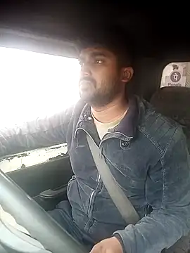 Snapshot of Driver-naru chatting on January 23, 2025, 7:22 am Driver-naru online show from January 23, 2025, 7:22 am