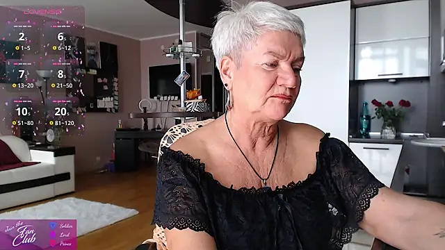 Snapshot of roxana_brooks chatting on July 10, 2026, 8:25 am roxana brooks online show from July 10, 2026, 8:25 am