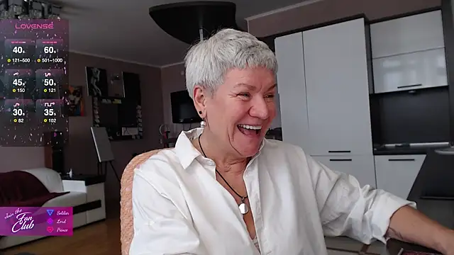 Snapshot of roxana_brooks chatting on October 23, 2025, 11:53 am roxana brooks online show from October 23, 2025, 11:53 am