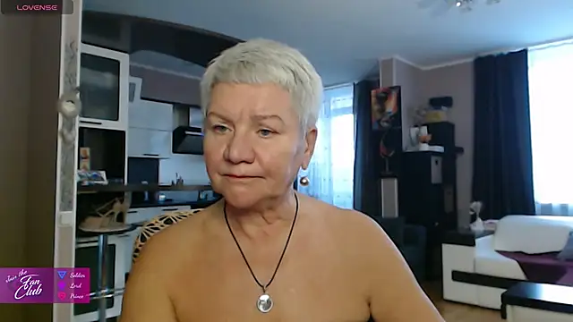 Snapshot of roxana_brooks chatting on February 12, 2026, 2:06 pm roxana brooks online show from February 12, 2026, 2:06 pm