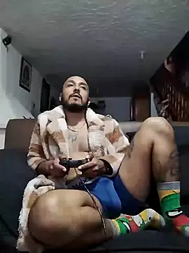 KenllyH online show from January 6, 2025, 2:26 am