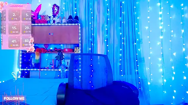 Aleexx    online show from February 28, 2025, 12:42 pm