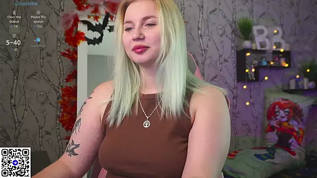 Moon Valkyrie online show from November 2, 2025, 7:13 am