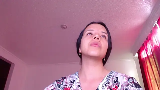 Snapshot of VALERY_MEER chatting on May 22, 2026, 12:03 pm VALERY MEER online show from May 22, 2026, 12:03 pm