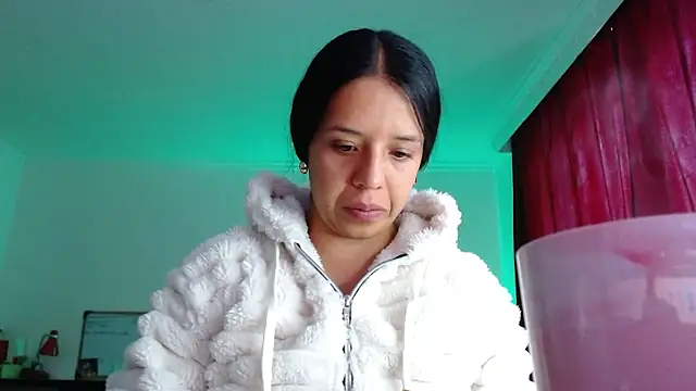 Snapshot of VALERY_MEER chatting on January 13, 2026, 12:31 pm VALERY MEER online show from January 13, 2026, 12:31 pm