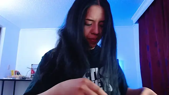 Snapshot of VALERY_MEER chatting on October 11, 2025, 12:22 am VALERY MEER online show from October 11, 2025, 12:22 am