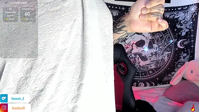 Lexxxxx  online show from March 23, 2026, 10:42 pm