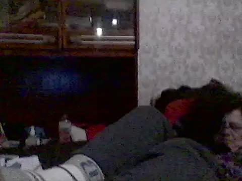 GypsiQueen2 online show from March 5, 2025, 2:46 am