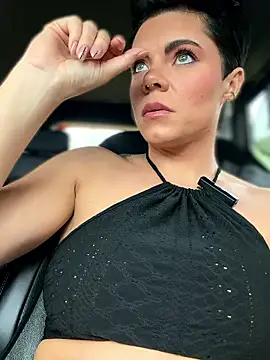 LukeLouHarvey online show from January 15, 2026, 4:16 am