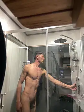 juniiorre online show from April 2, 2026, 5:52 pm