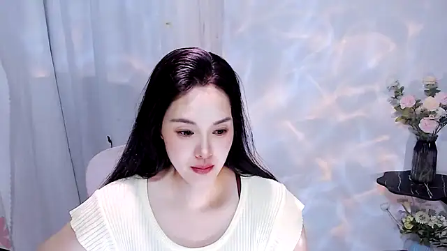 Snapshot of SHY-_-girl chatting on June 9, 2026, 3:07 am SHY- -girl online show from June 9, 2026, 3:07 am