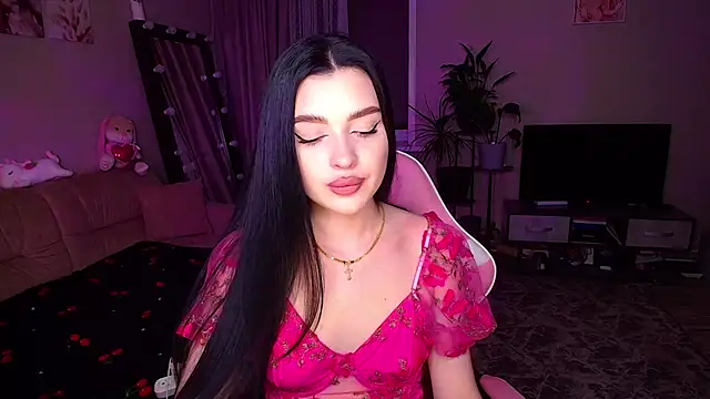   Malika   online show from November 13, 2025, 4:00 pm