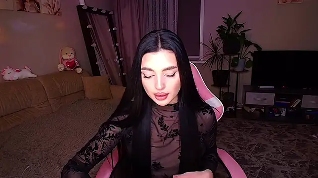 Snapshot of __Malika__ chatting on October 10, 2025, 2:29 pm Malika online show from October 10, 2025, 2:29 pm