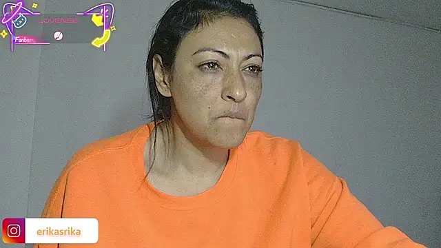 ErikaRika online show from September 27, 2025, 7:42 pm